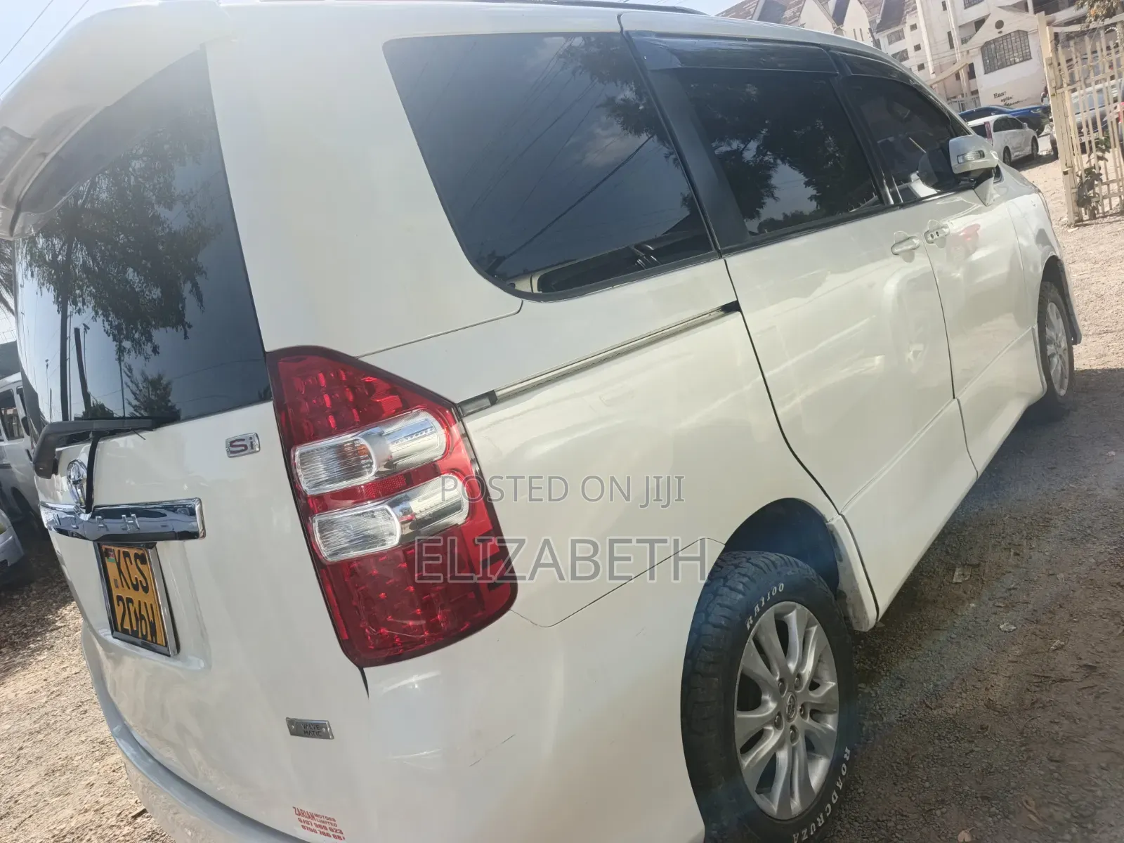 Toyota Noah 2011 White