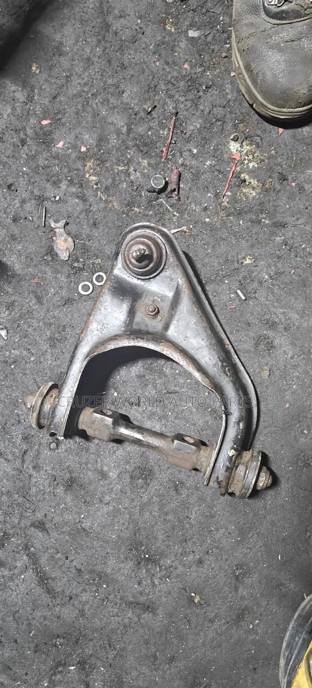 Mistubishi L200 Old Model 2wd Upper Control Arm