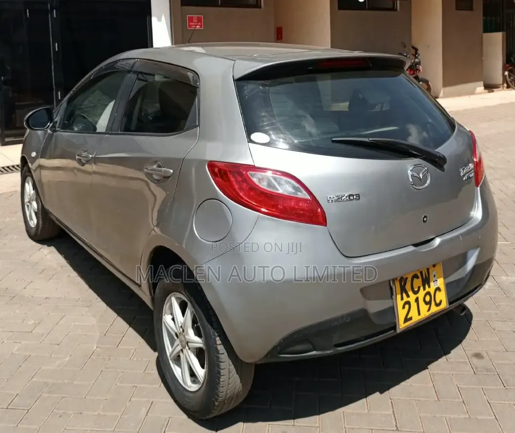 Mazda Demio 2012 Gray