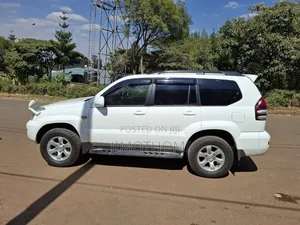 Toyota Land Cruiser Prado 2007 White