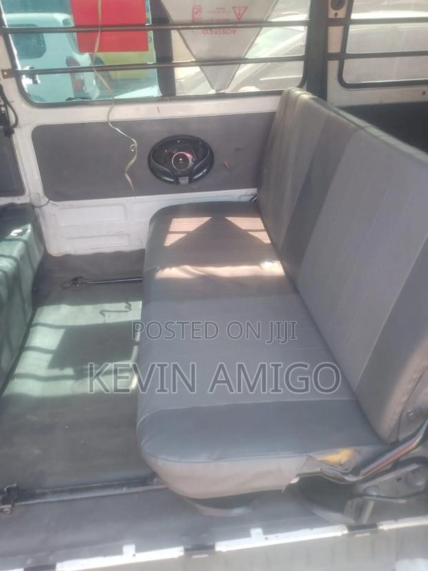 Mazda Bongo 2014 White - thumbnail 3