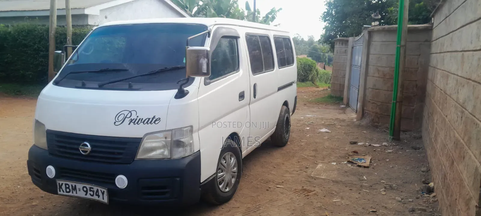 Nissan Caravan (Urvan) 2005 White