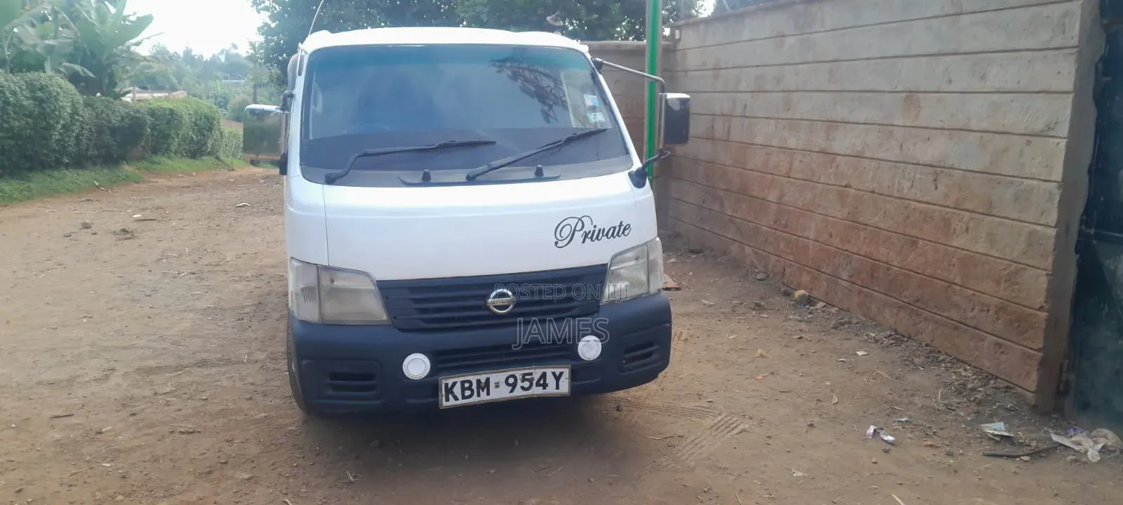 Nissan Caravan (Urvan) 2005 White