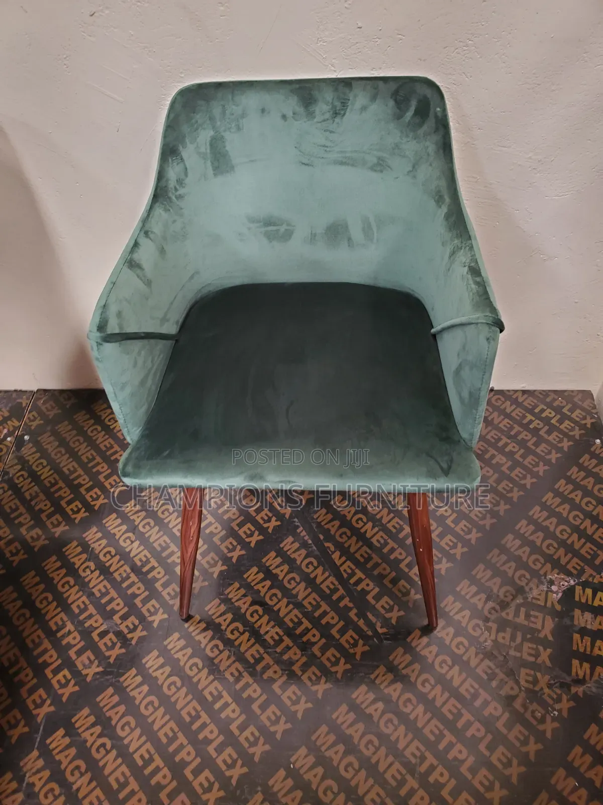 Emarald Green Velvet Accent Armchair