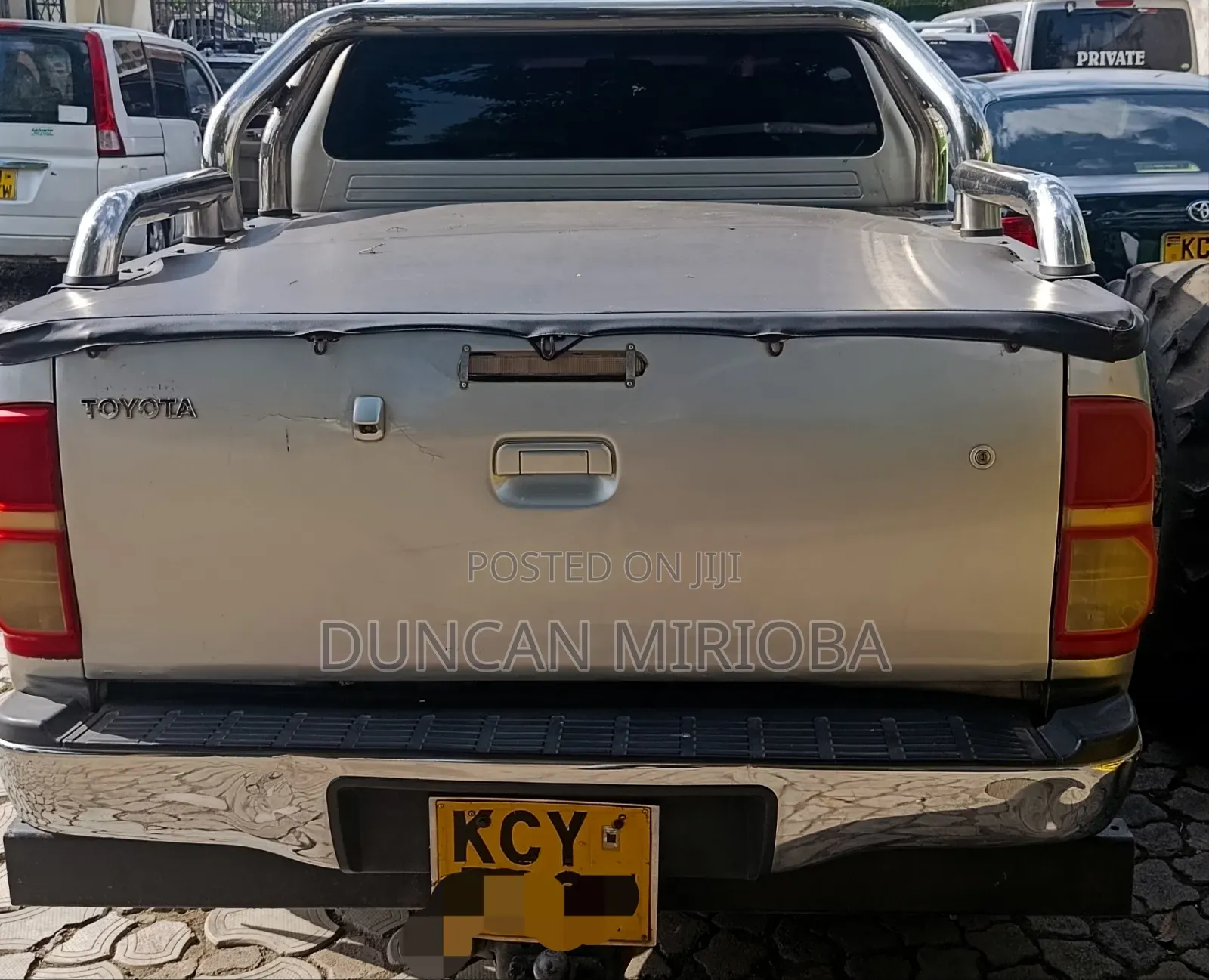 Toyota Hilux 2013 Gray