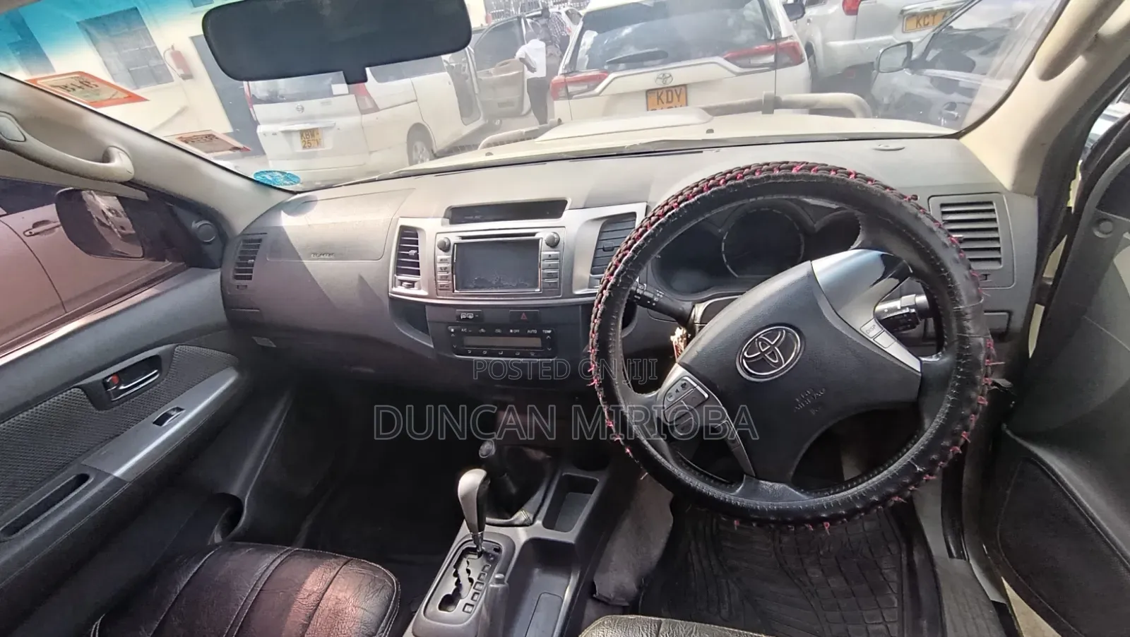 Toyota Hilux 2013 Gray