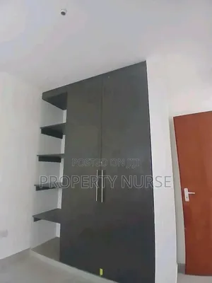1bdrm Apartment in Gateway Mall Area for rent