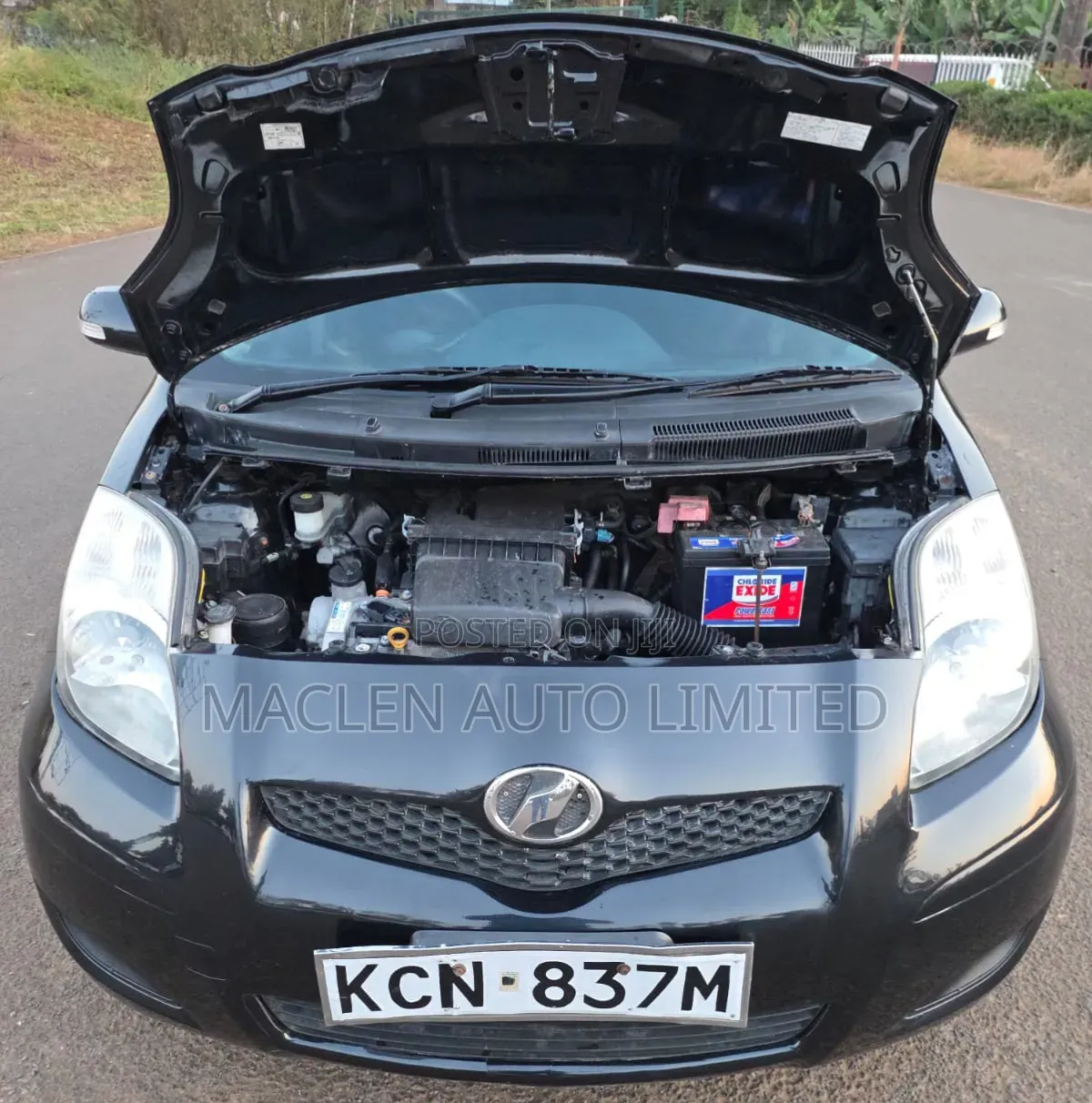 Toyota Vitz 2010 Black