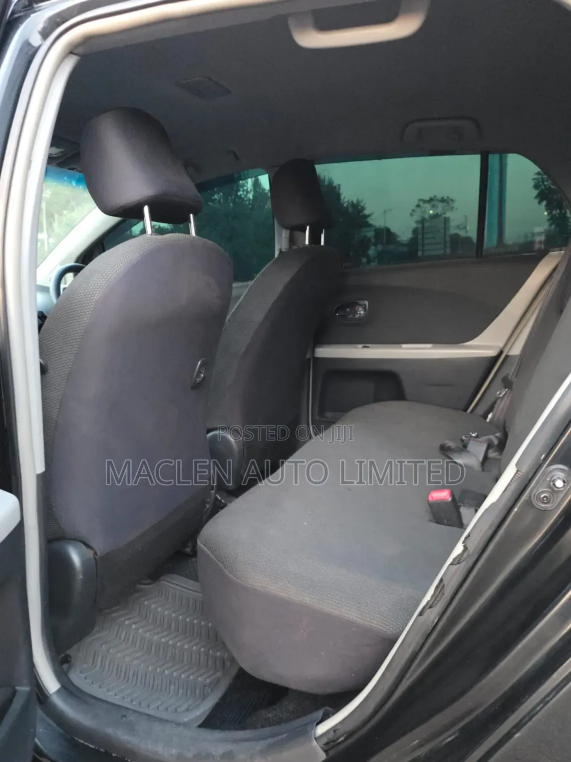 Toyota Vitz 2010 Black