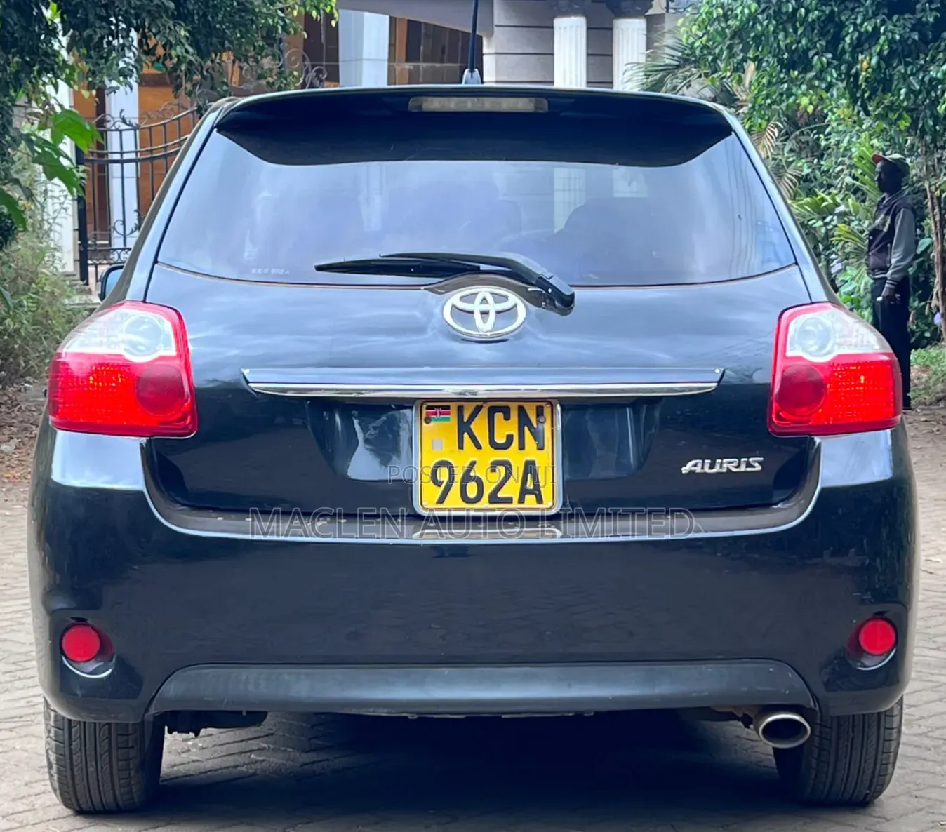 Toyota Auris 2010 Gray