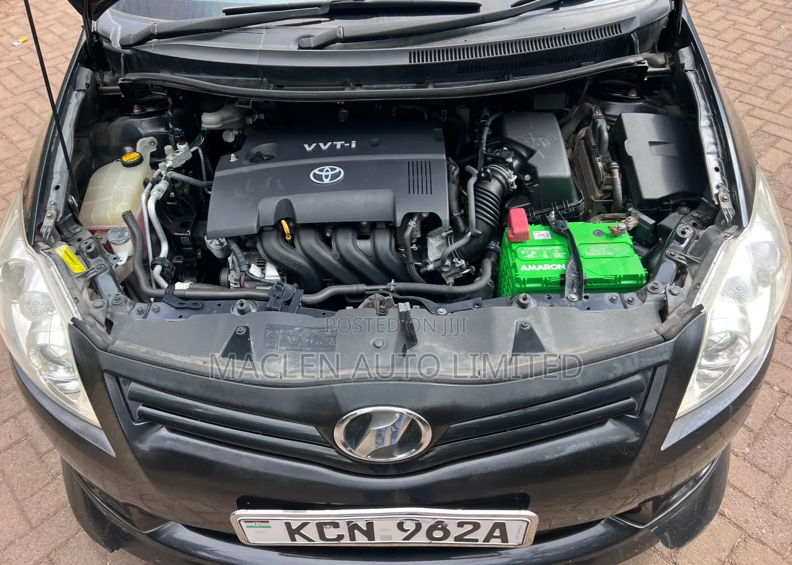 Toyota Auris 2010 Gray