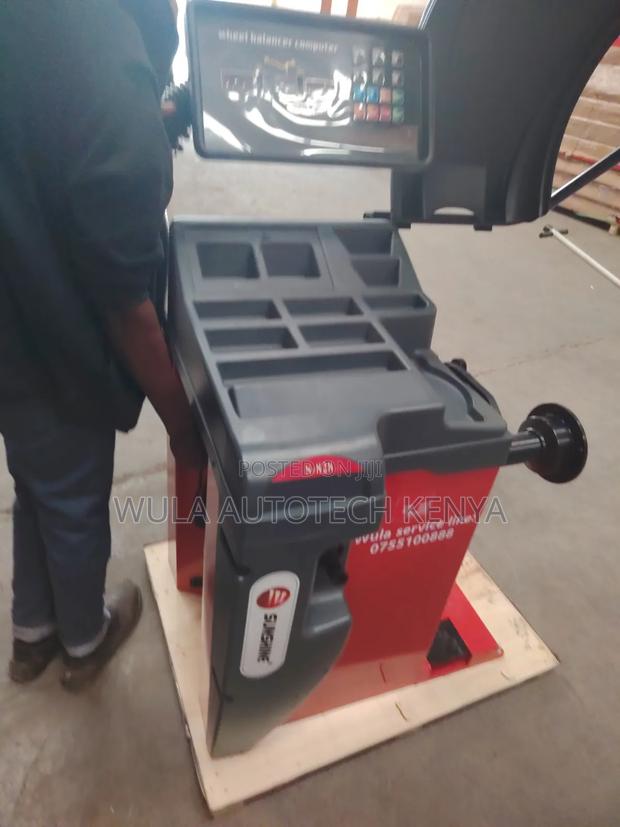Multiple Balancing Modes Wheel Balancer S828 Machine Sunshine Italy - thumbnail 2