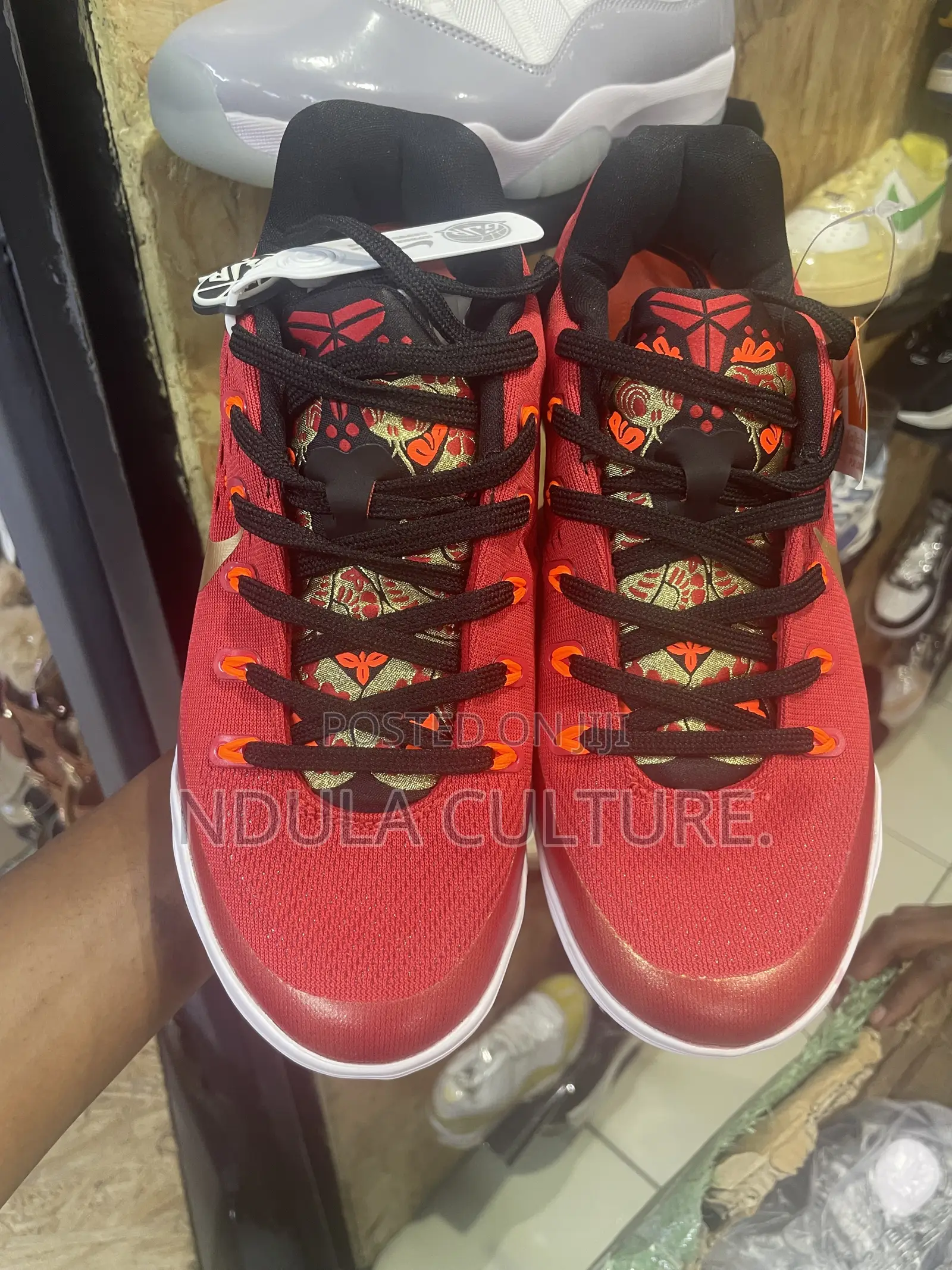 Nike Kobe 9 EM Low Protro