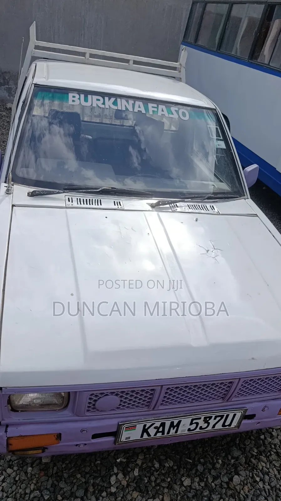 Nissan Pick-Up 2003 White