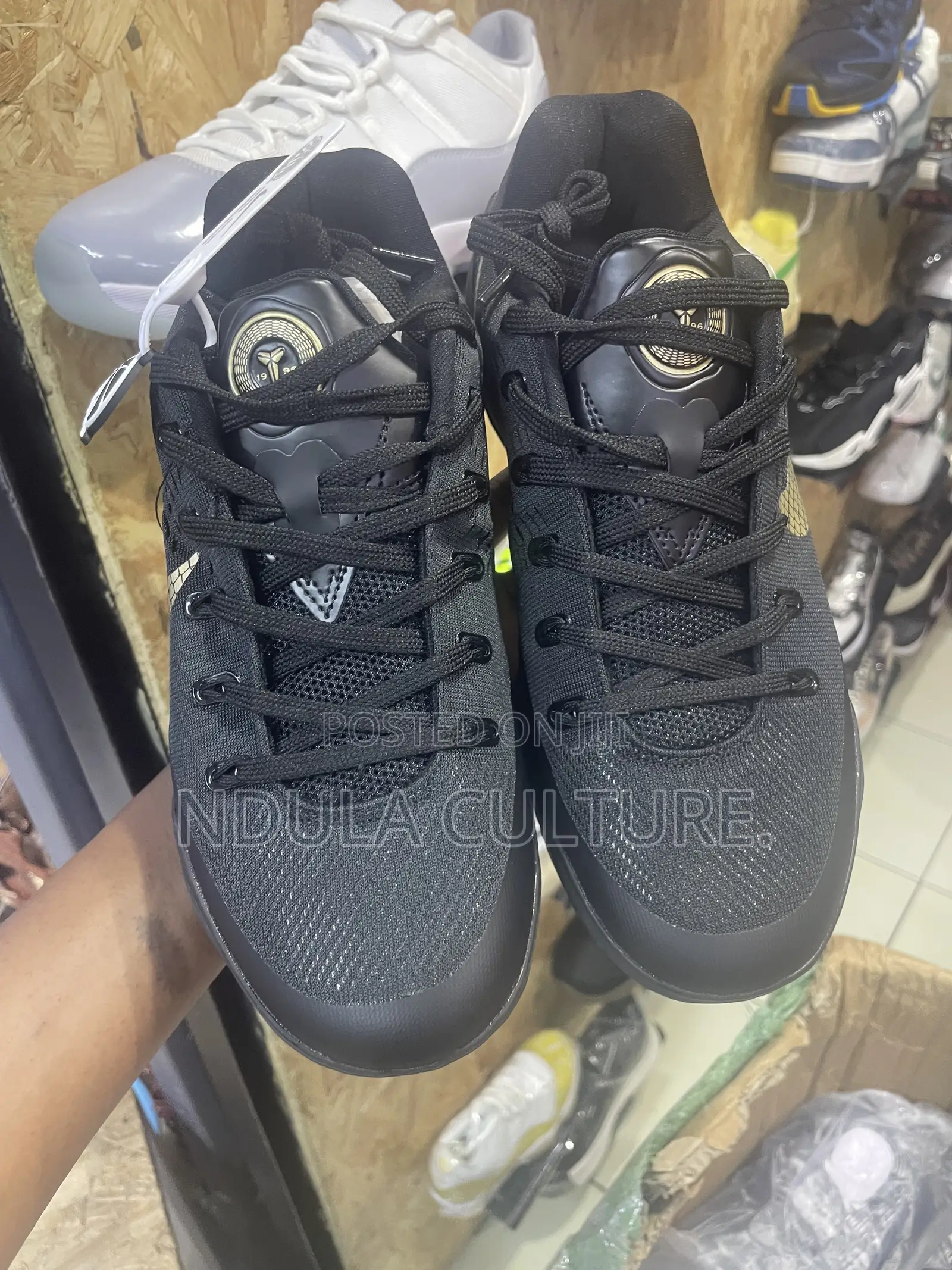 Nike Kobe 9 EM Low Protro