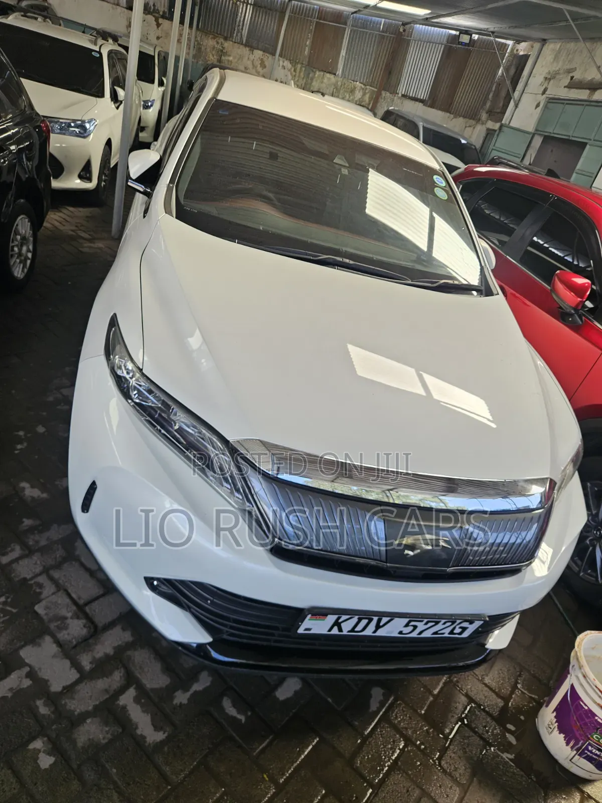 Toyota Harrier 2018 White