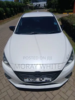 Mazda Axela SV Premium 2014 Pearl