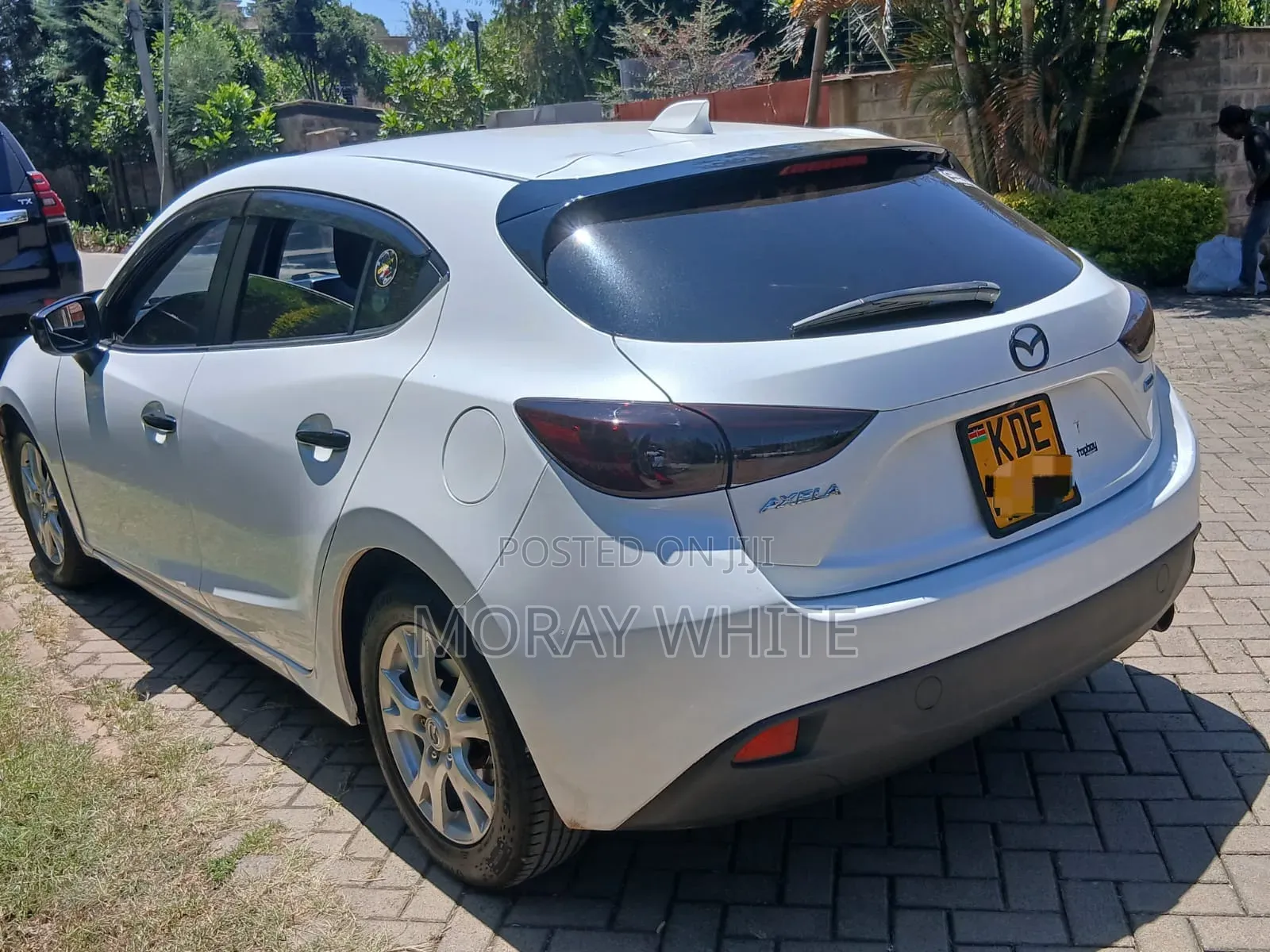 Mazda Axela SV Premium 2014 Pearl