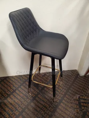 Black Diamond Quilted Swivel Barstool