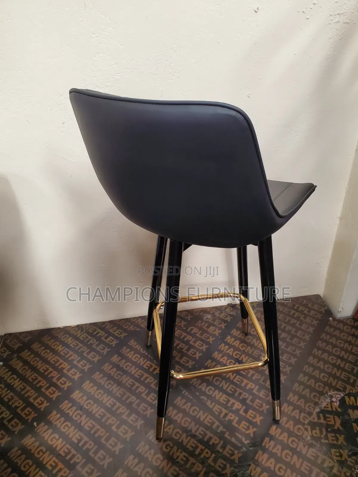 Black Diamond Quilted Swivel Barstool