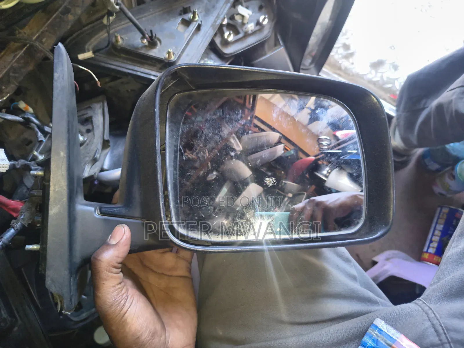 Nissan Serena Sidemirrow