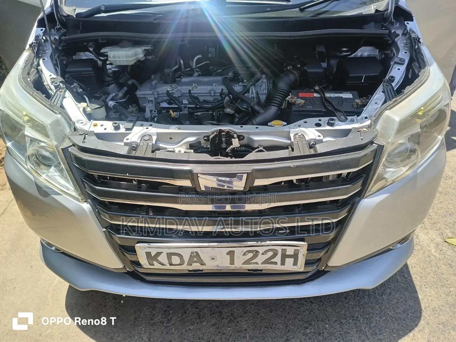 Toyota Noah 2014 Silver