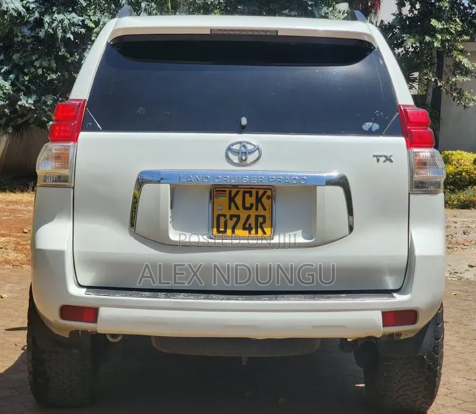 Toyota Land Cruiser Prado 2009 White