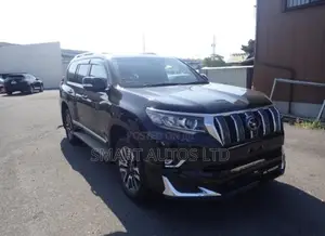 Toyota Land Cruiser Prado 2022 Black