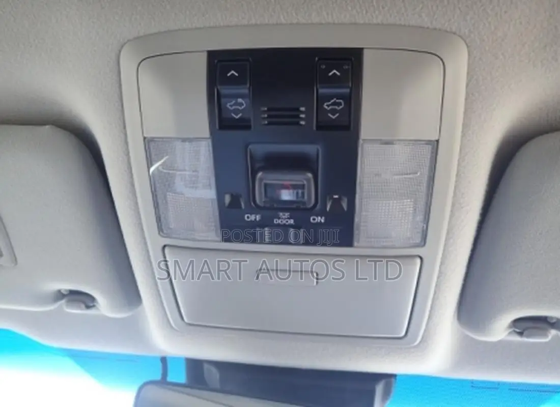 Toyota Land Cruiser Prado 2022 Black