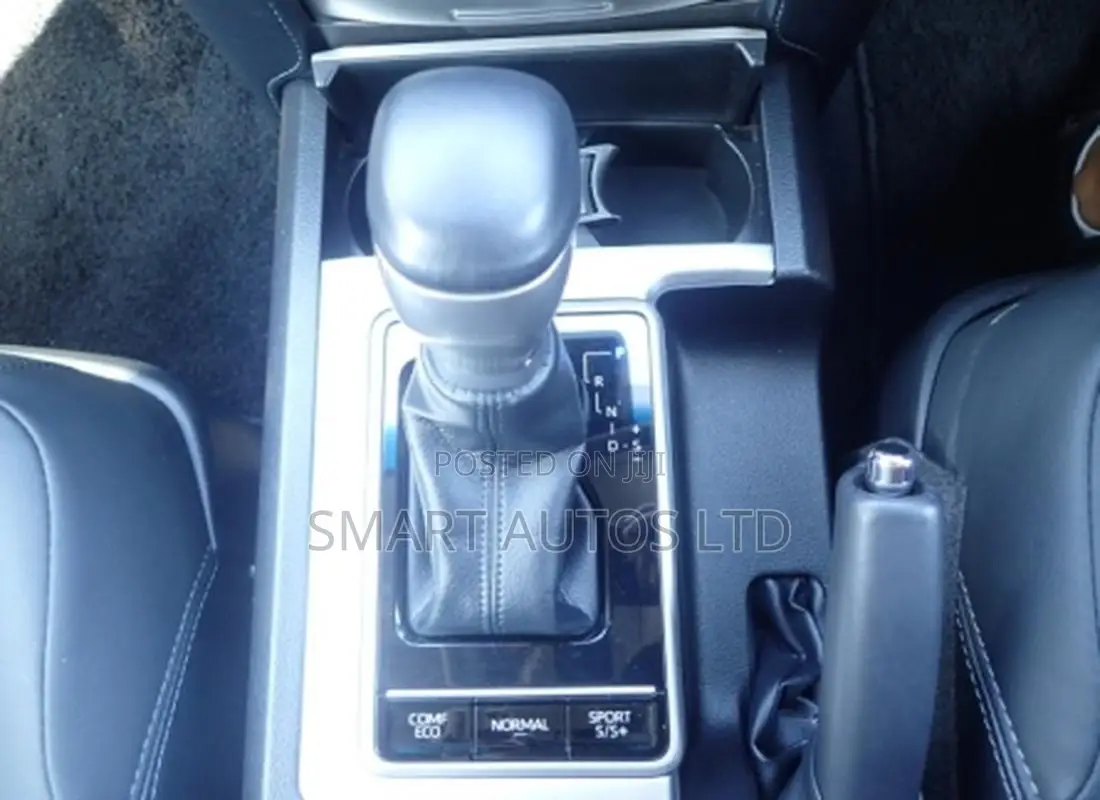 Toyota Land Cruiser Prado 2022 Black