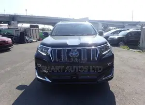 Toyota Land Cruiser Prado 2022 Black