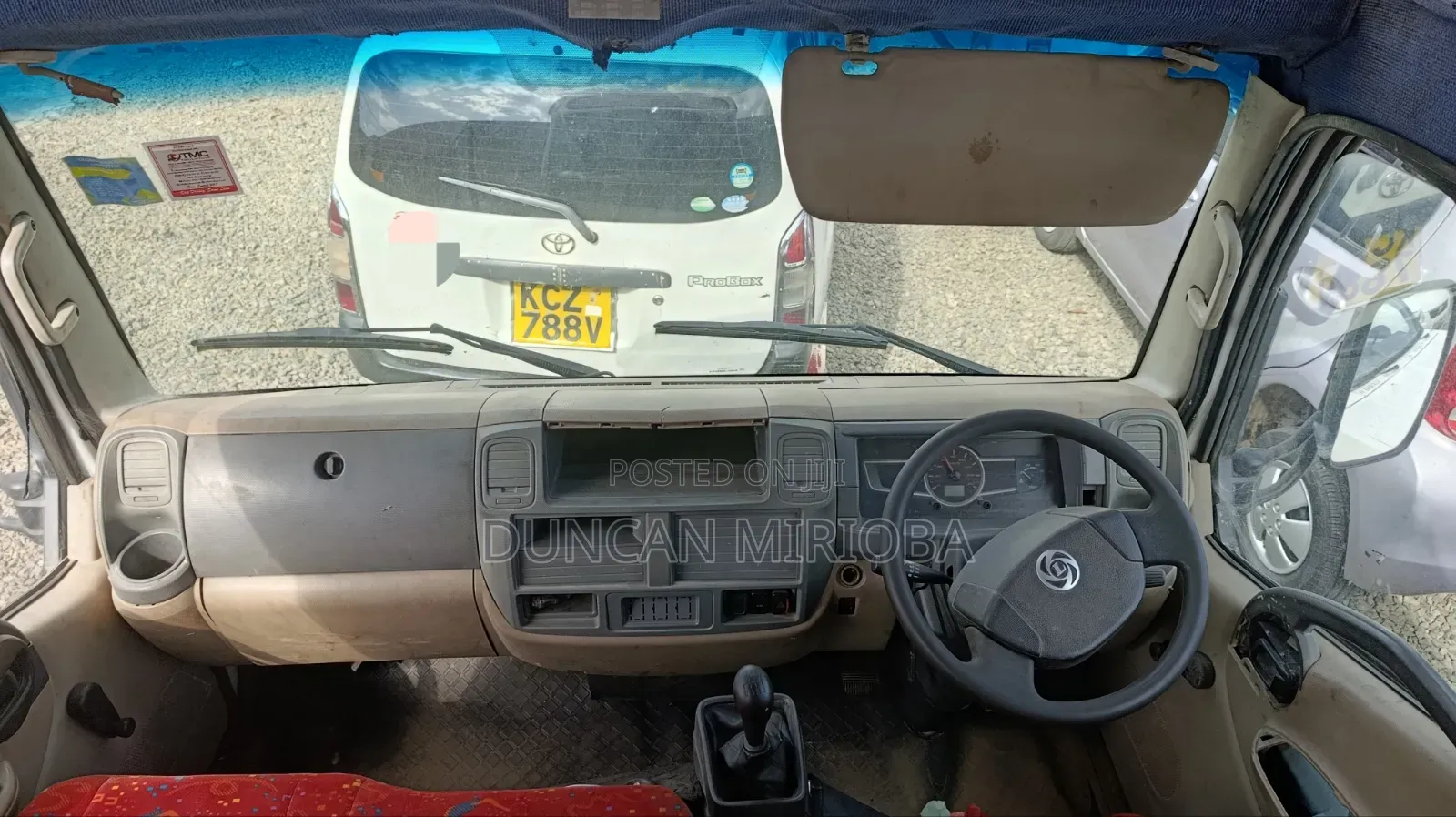 Ashok Leyland JanBus 2010 White