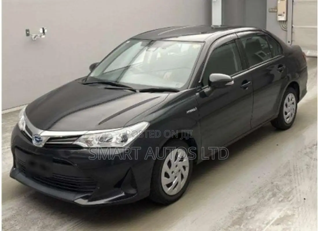 Toyota Axio 1.5 Hybrid 2WD 2020 Black