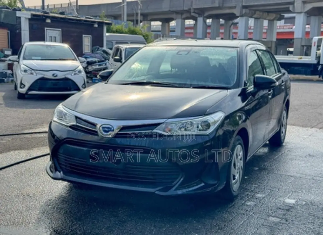 Toyota Axio 1.5 Hybrid 2WD 2020 Black