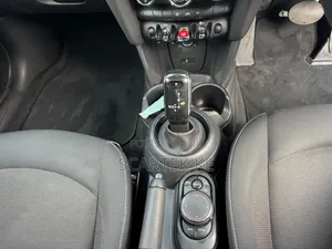 Mini Cooper 2019 Beige