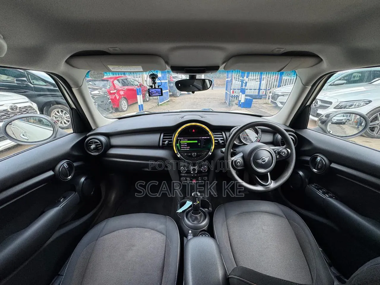 Mini Cooper 2019 Beige