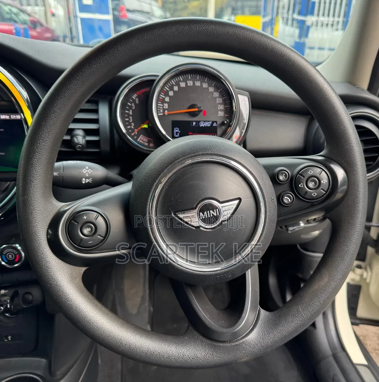 Mini Cooper 2019 Beige