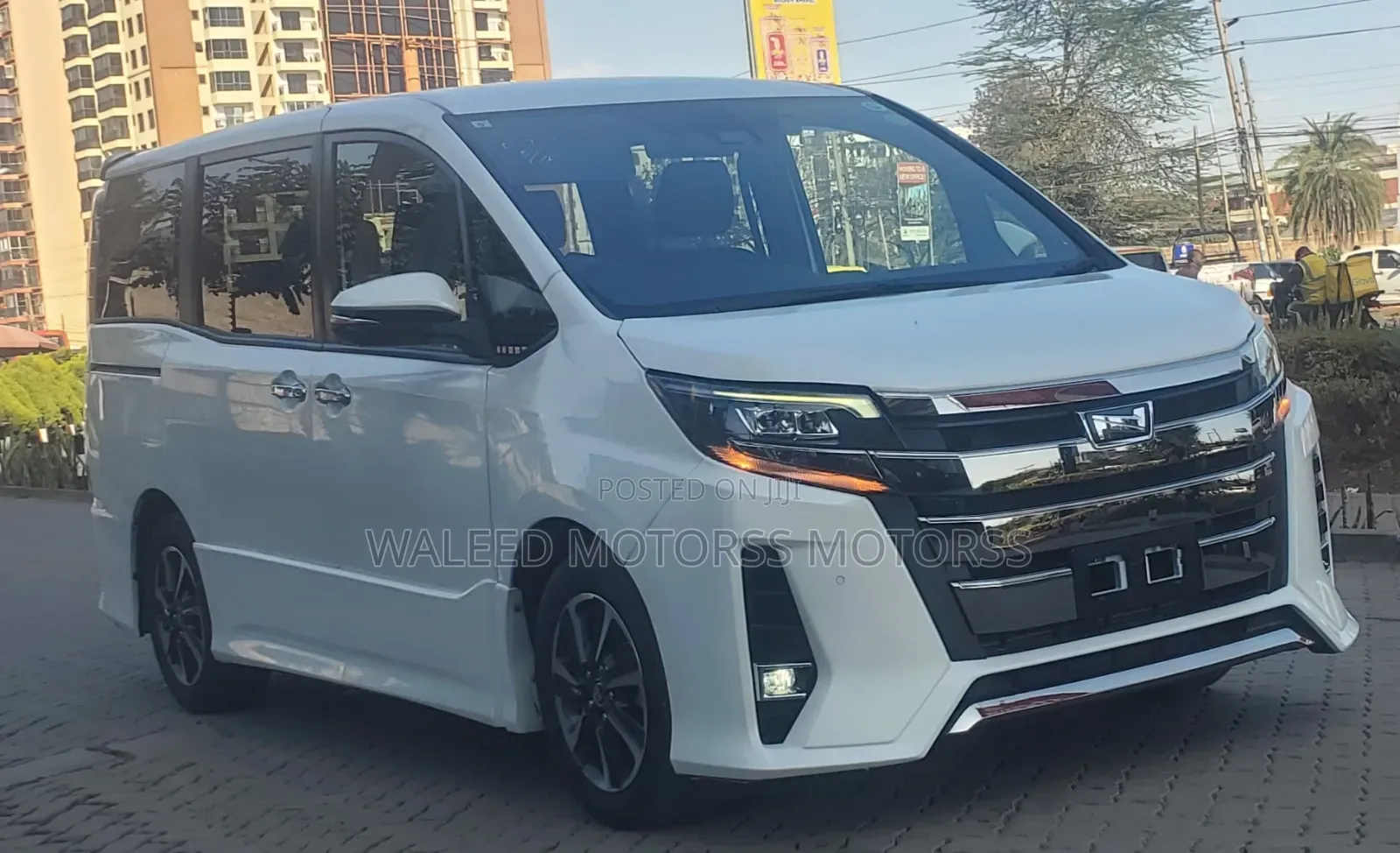 Toyota Noah 2019 White