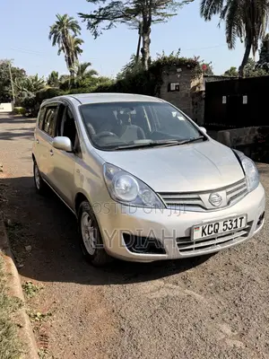 Nissan Note 2010 Silver