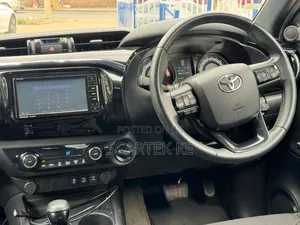 Toyota Hilux 2019 Black