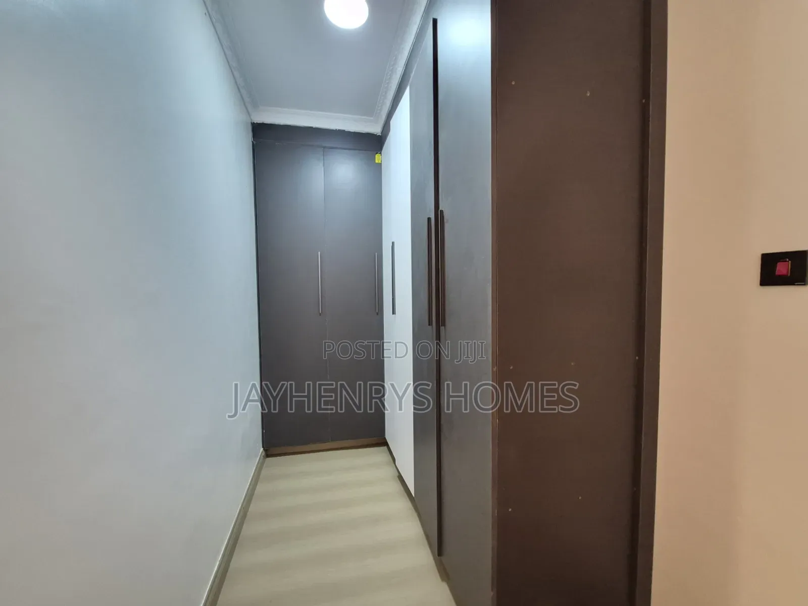 4bdrm House in Ngoingwa Estate for sale