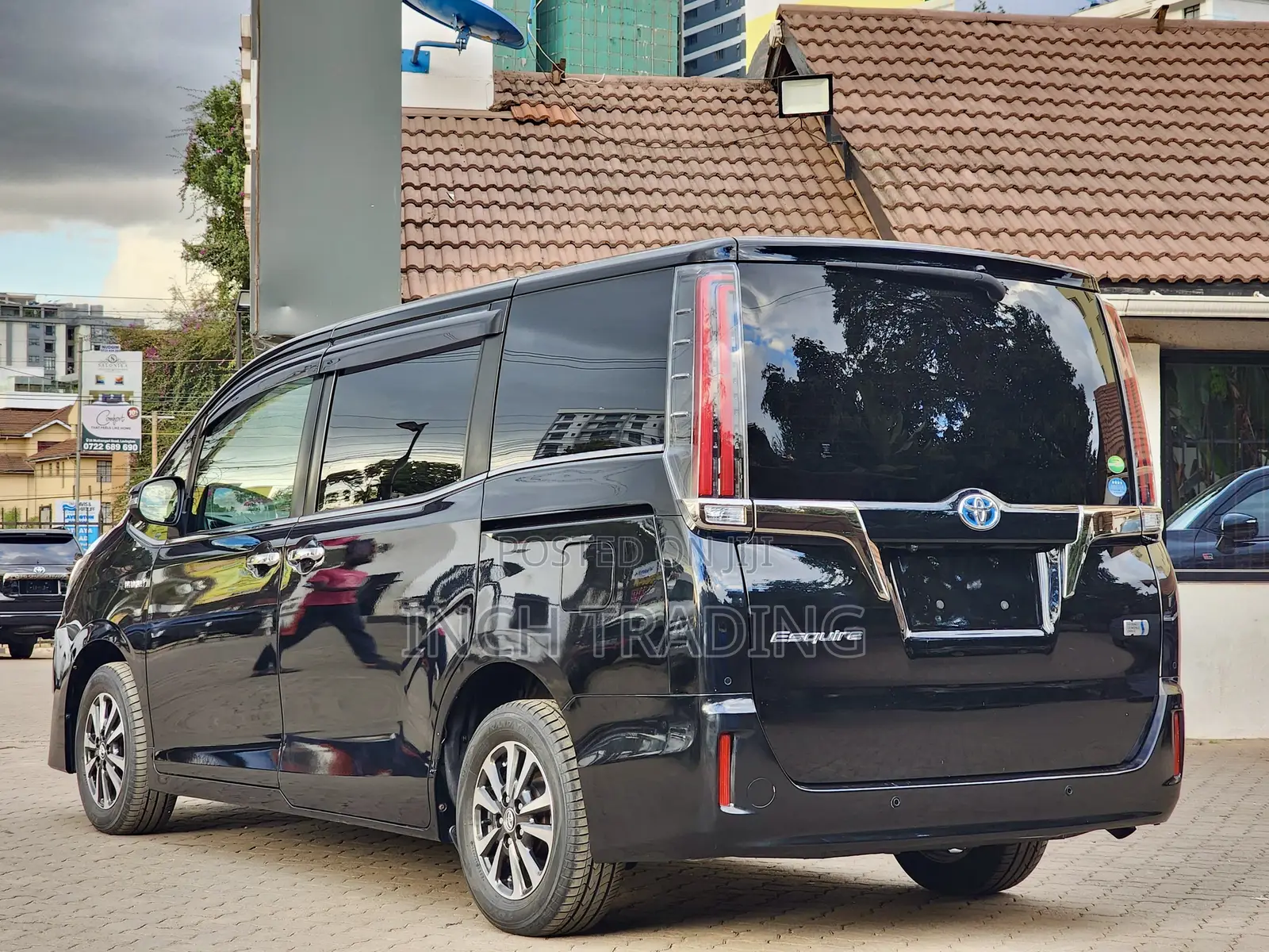 Toyota Esquire 1.8 FWD Hybrid (7 seater) 2019 Black