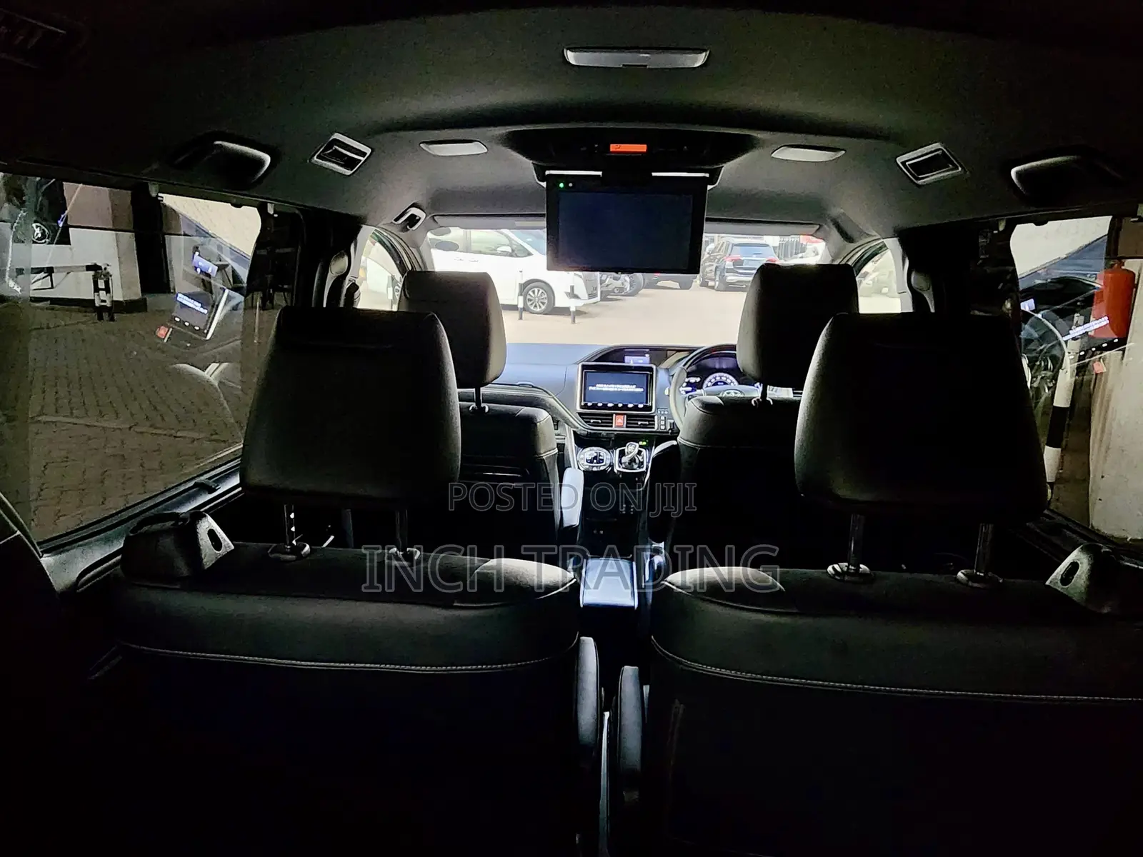 Toyota Esquire 1.8 FWD Hybrid (7 seater) 2019 Black