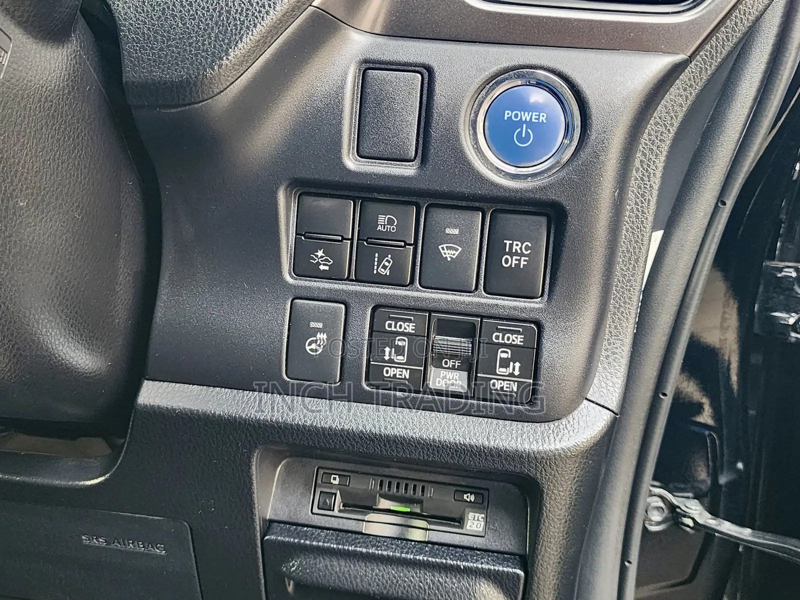 Toyota Esquire 1.8 FWD Hybrid (7 seater) 2019 Black