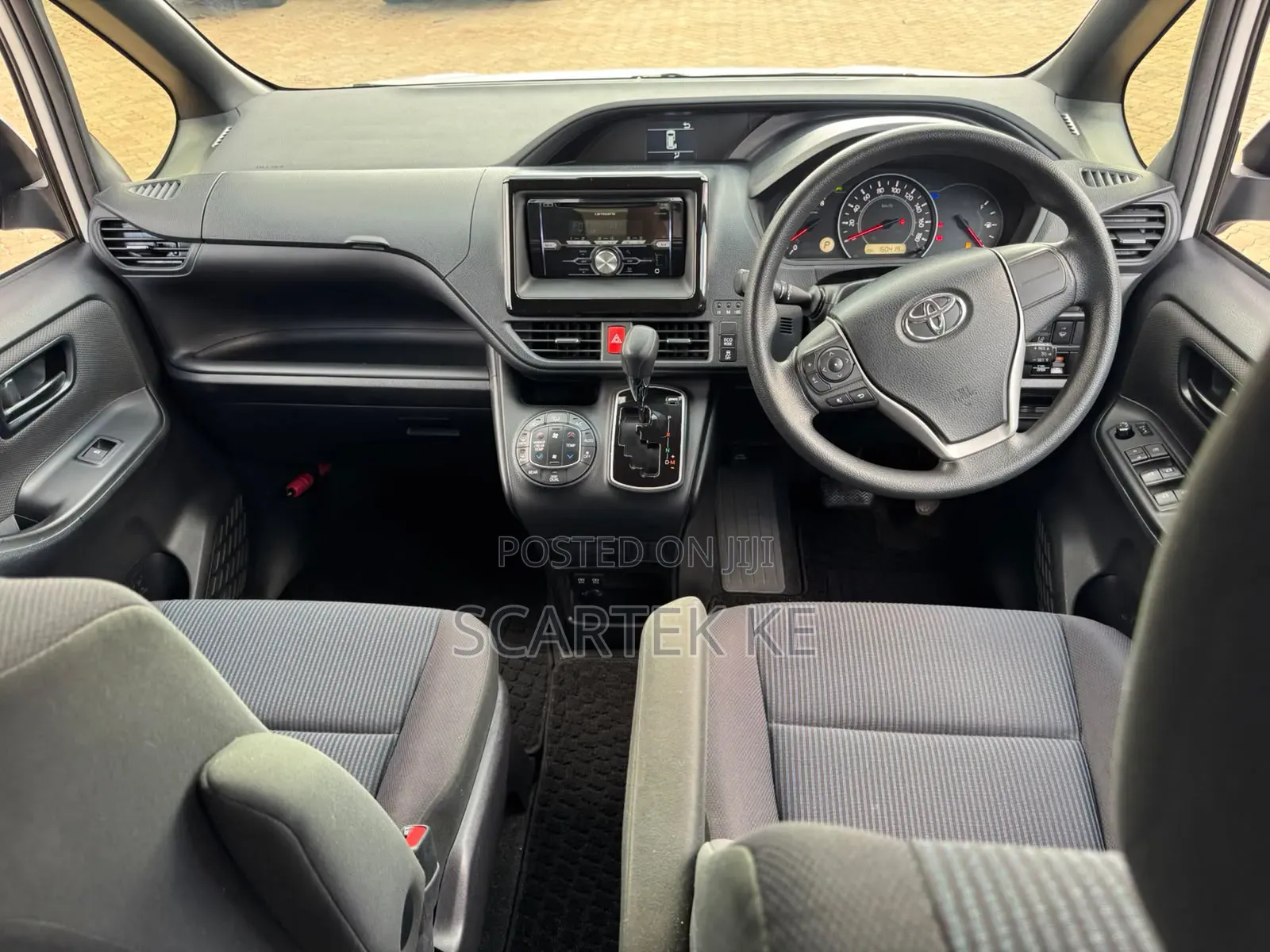 Toyota Voxy 2019 White