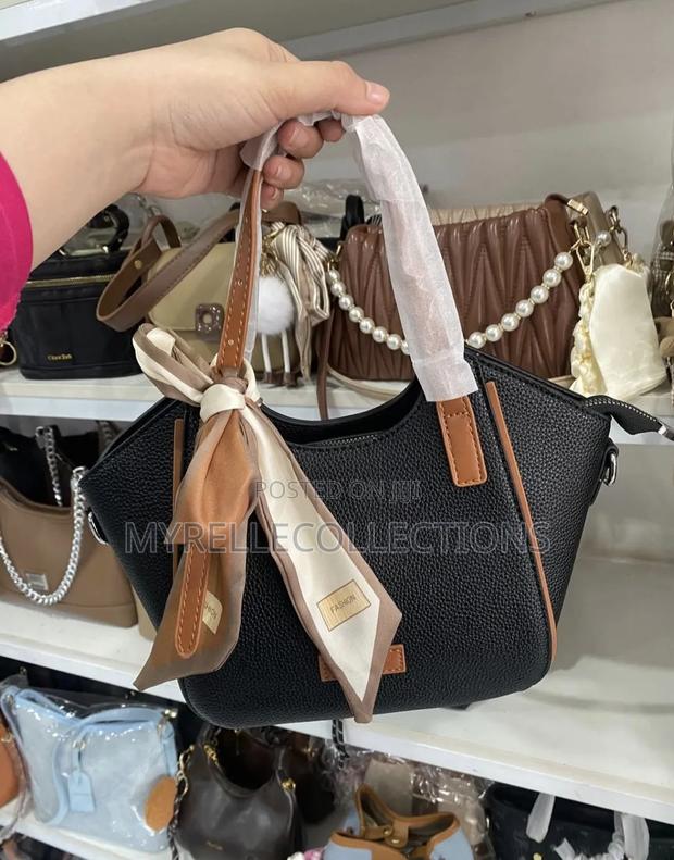 Ladies Black Crossbody Handbag/Affordable Shoulder Bag