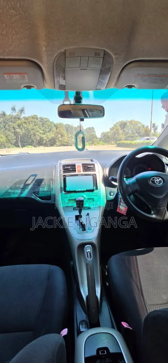Toyota Auris 2008 Silver