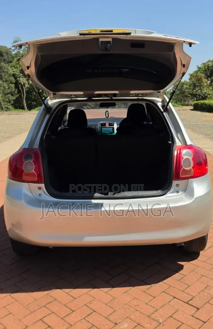 Toyota Auris 2008 Silver