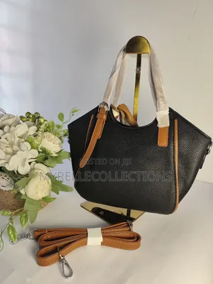 Ladies Black Crossbody Handbag/Affordable Shoulder Bag