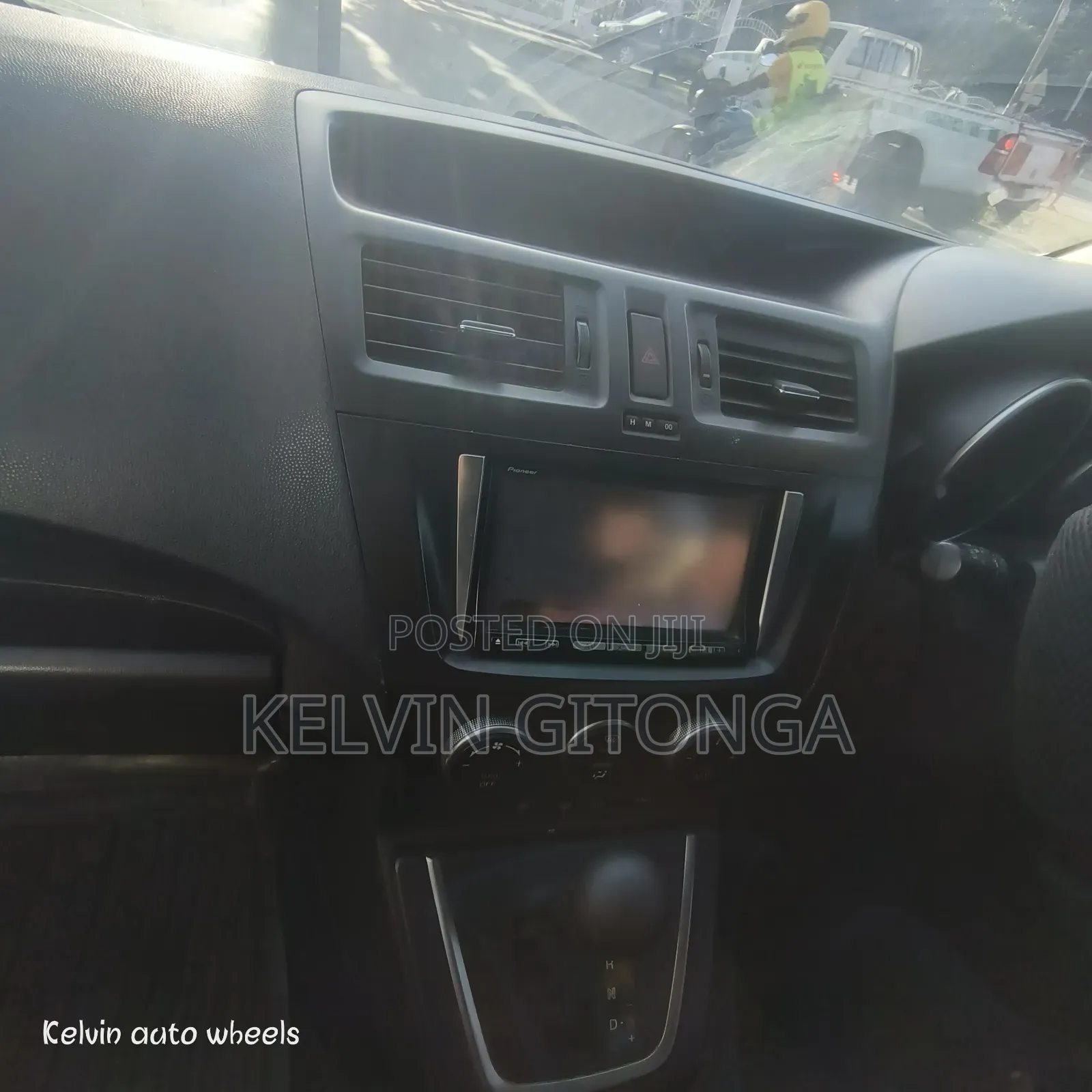Mazda Premacy 2012 Silver